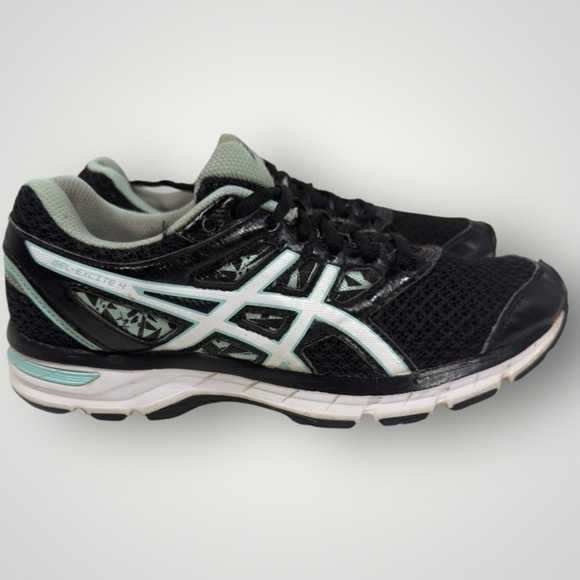 Asics Shoes - Women’s Asics Gel Excite 4 size 8